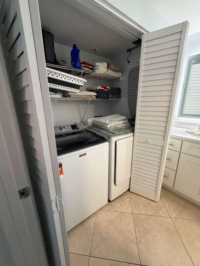 123 Yacht Club Way #207 Hypoluxo, FL 33462