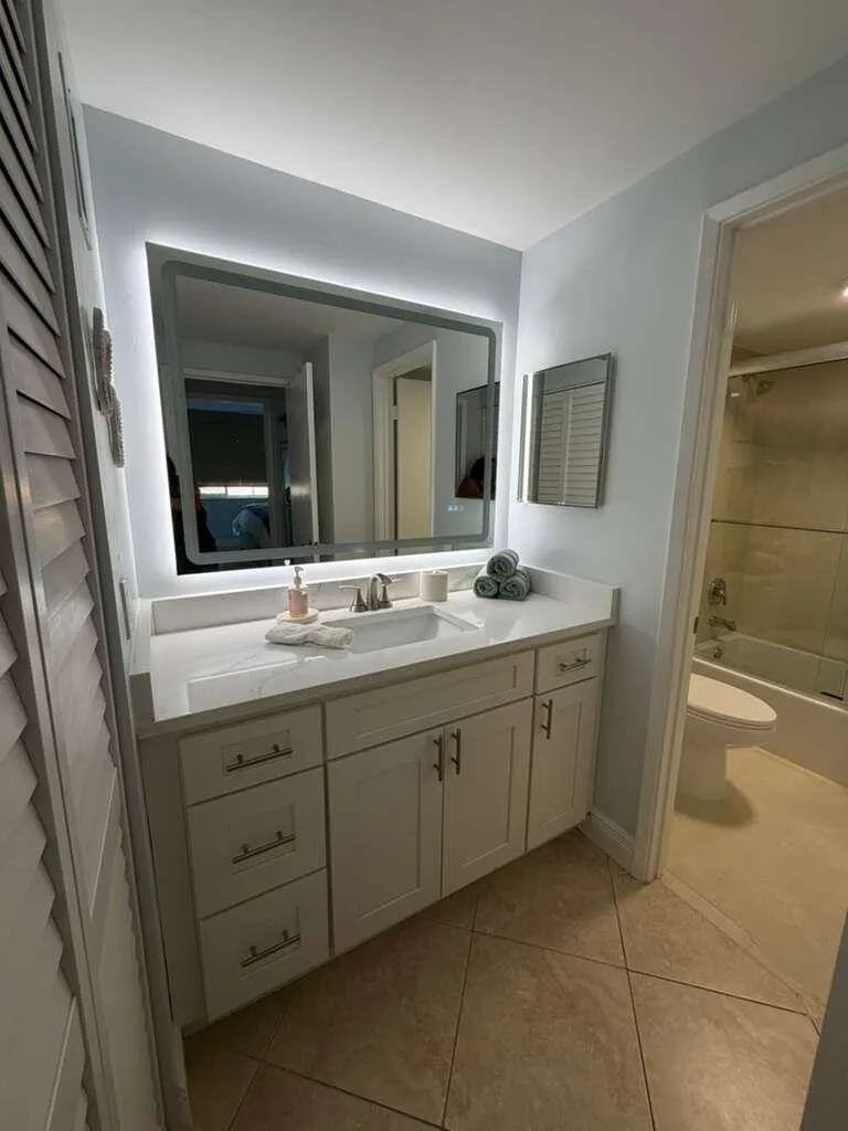 123 Yacht Club Way #207 Hypoluxo, FL 33462