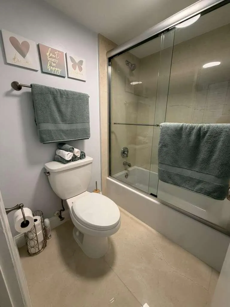 123 Yacht Club Way #207 Hypoluxo, FL 33462