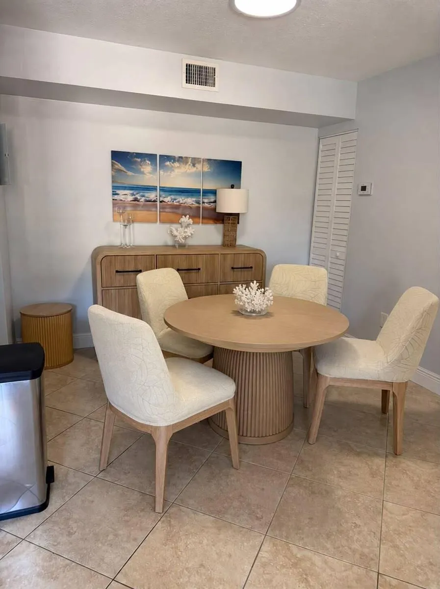 123 Yacht Club Way #207 Hypoluxo, FL 33462