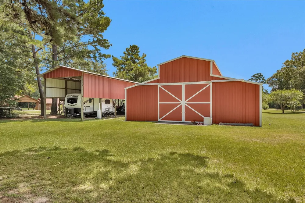 388 N G Smith Road Livingston, TX 77351