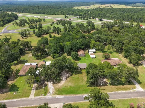 21 Wood Lodge Drive