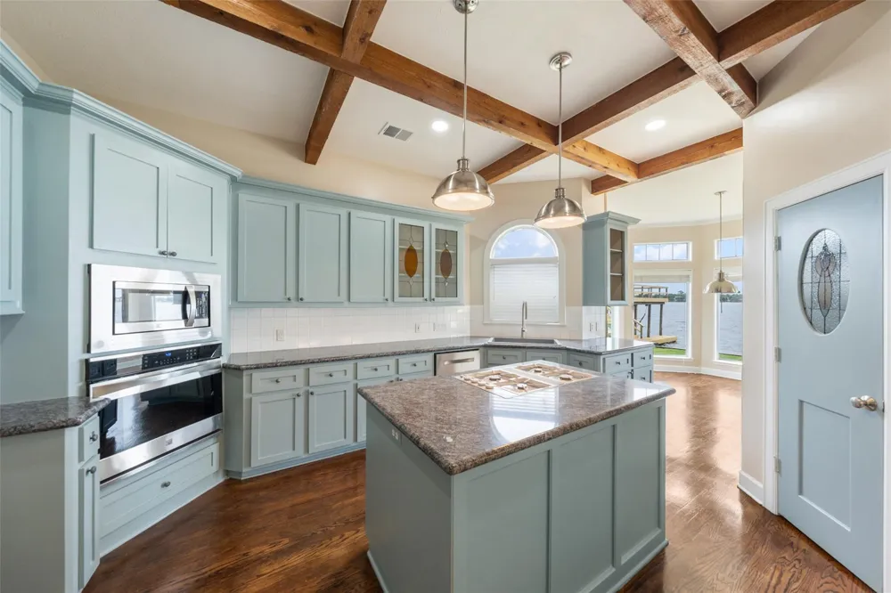 12130 Sagittarius Drive E Willis, TX 77318