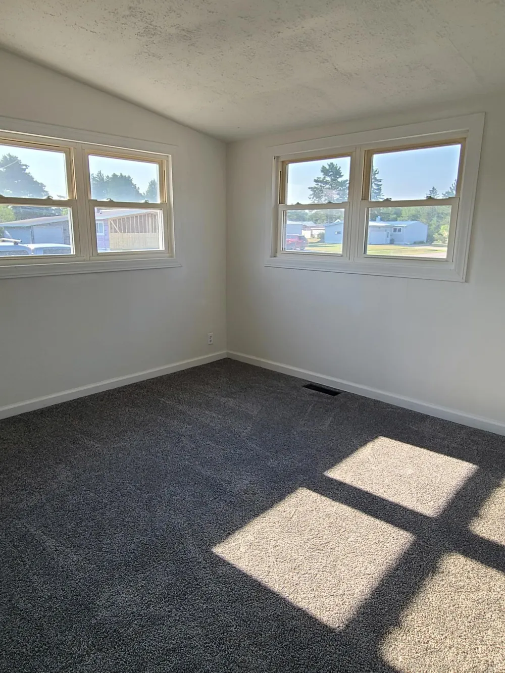 14 Hemlock Circle Babbitt, MN 55706