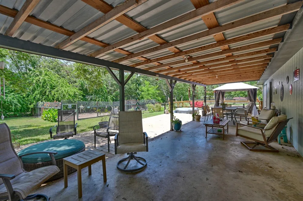 411 Bohlmann Avenue Schulenburg, TX 78956