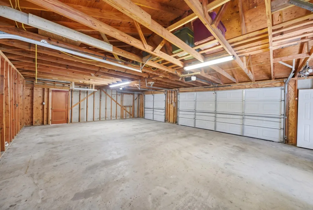 411 Bohlmann Avenue Schulenburg, TX 78956