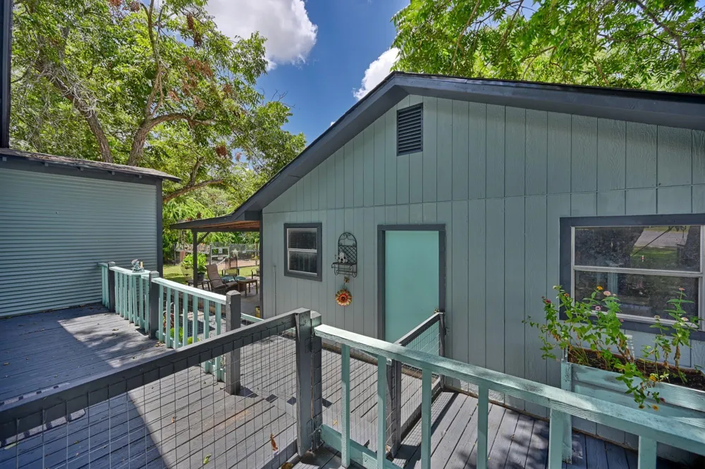 411 Bohlmann Avenue Schulenburg, TX 78956