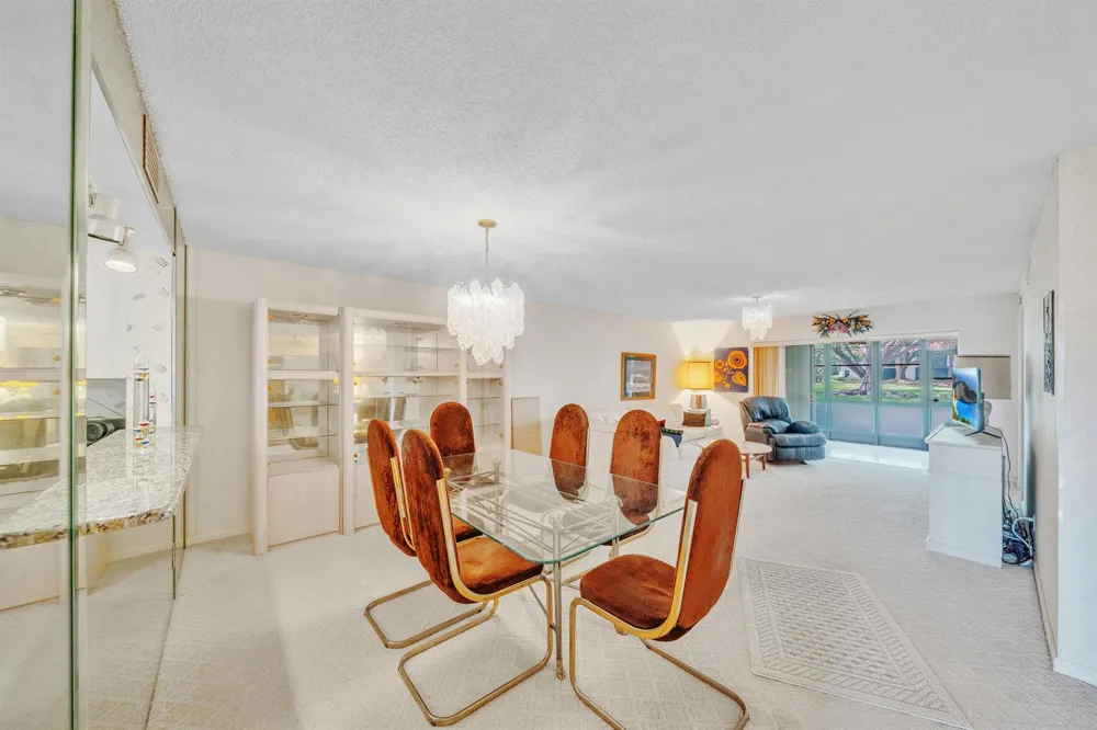 5585 Munsel Lane #102 Boynton Beach, FL 33437
