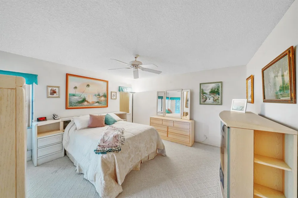 5585 Munsel Lane #102 Boynton Beach, FL 33437