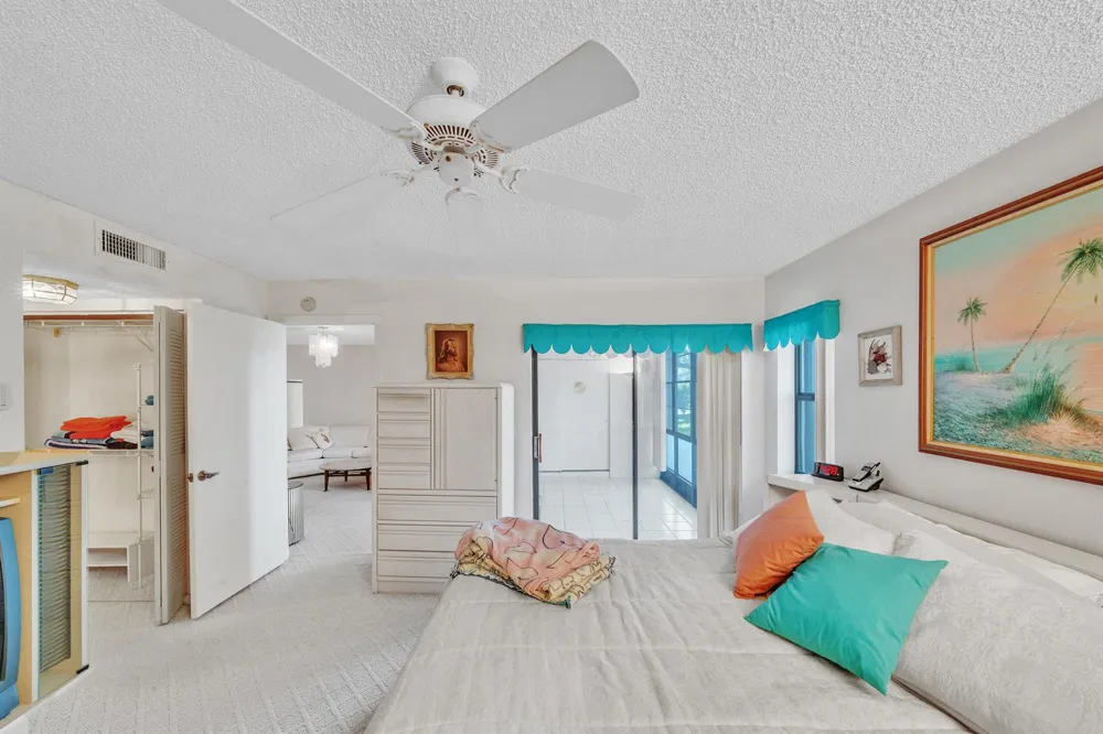 5585 Munsel Lane #102 Boynton Beach, FL 33437
