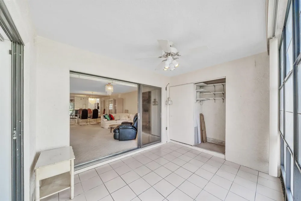 5585 Munsel Lane #102 Boynton Beach, FL 33437