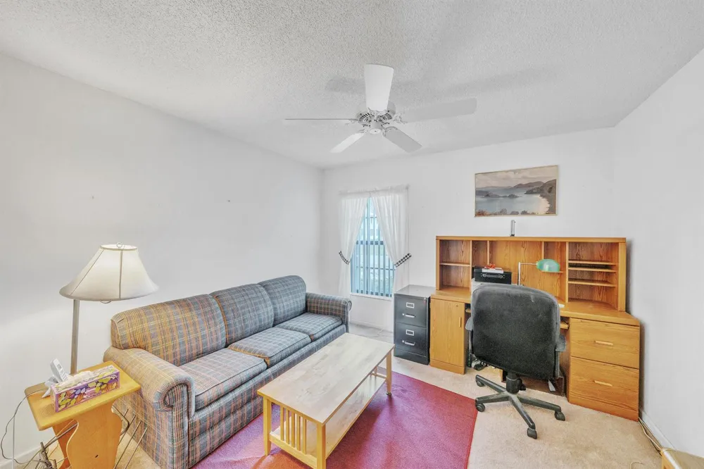 5585 Munsel Lane #102 Boynton Beach, FL 33437