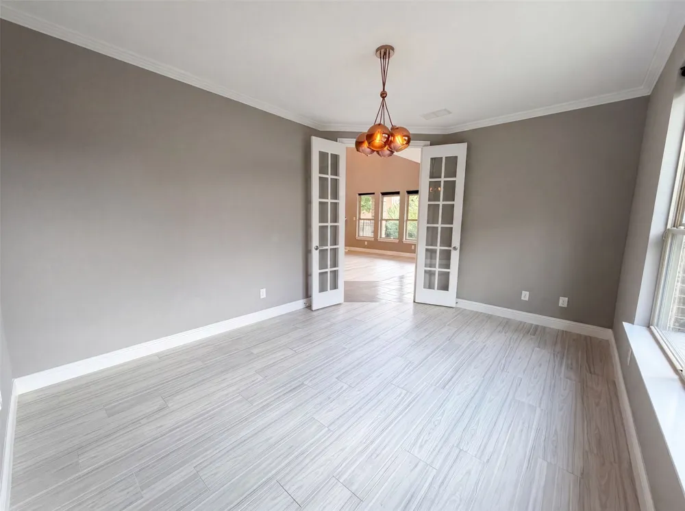 7221 Durand Drive Irving, TX 75063