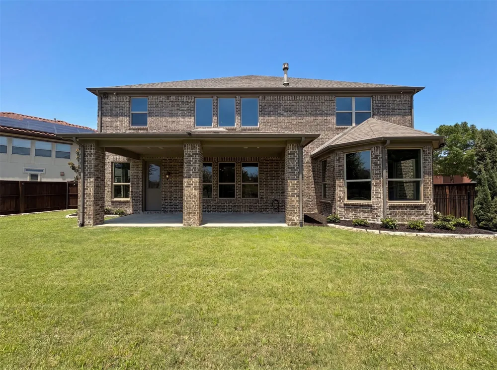 7221 Durand Drive Irving, TX 75063