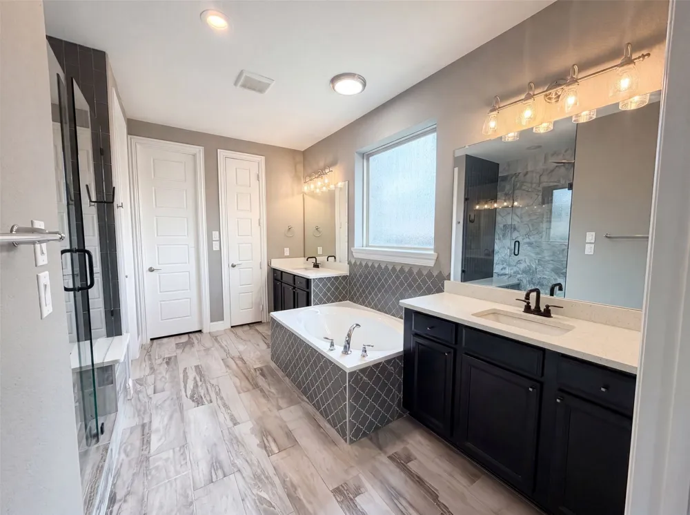 7221 Durand Drive Irving, TX 75063