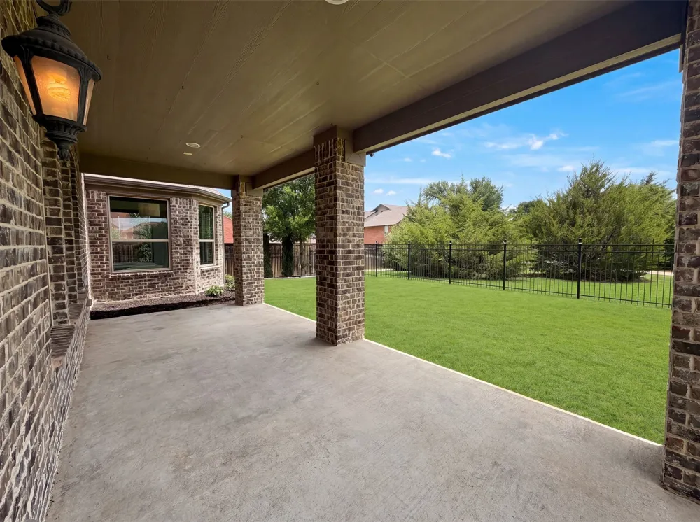 7221 Durand Drive Irving, TX 75063