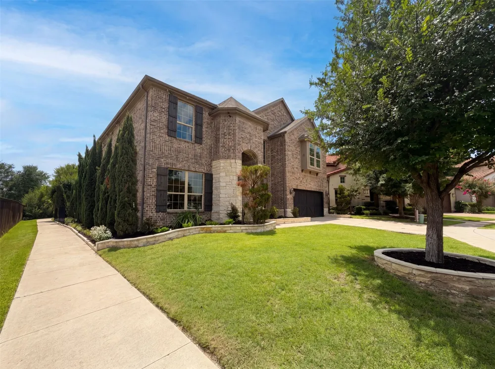 7221 Durand Drive Irving, TX 75063