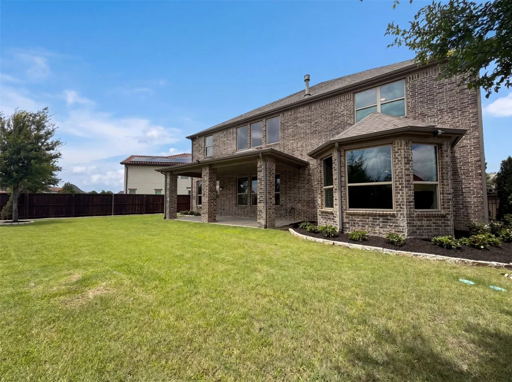 7221 Durand Drive Irving, TX 75063
