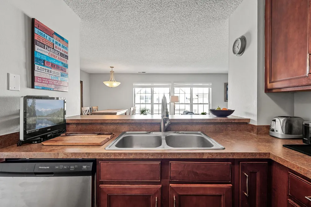 6020 Chasewood Parkway #203 Minnetonka, MN 55343