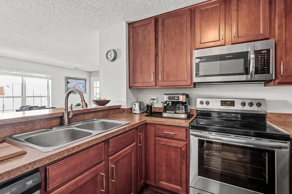 6020 Chasewood Parkway #203 Minnetonka, MN 55343