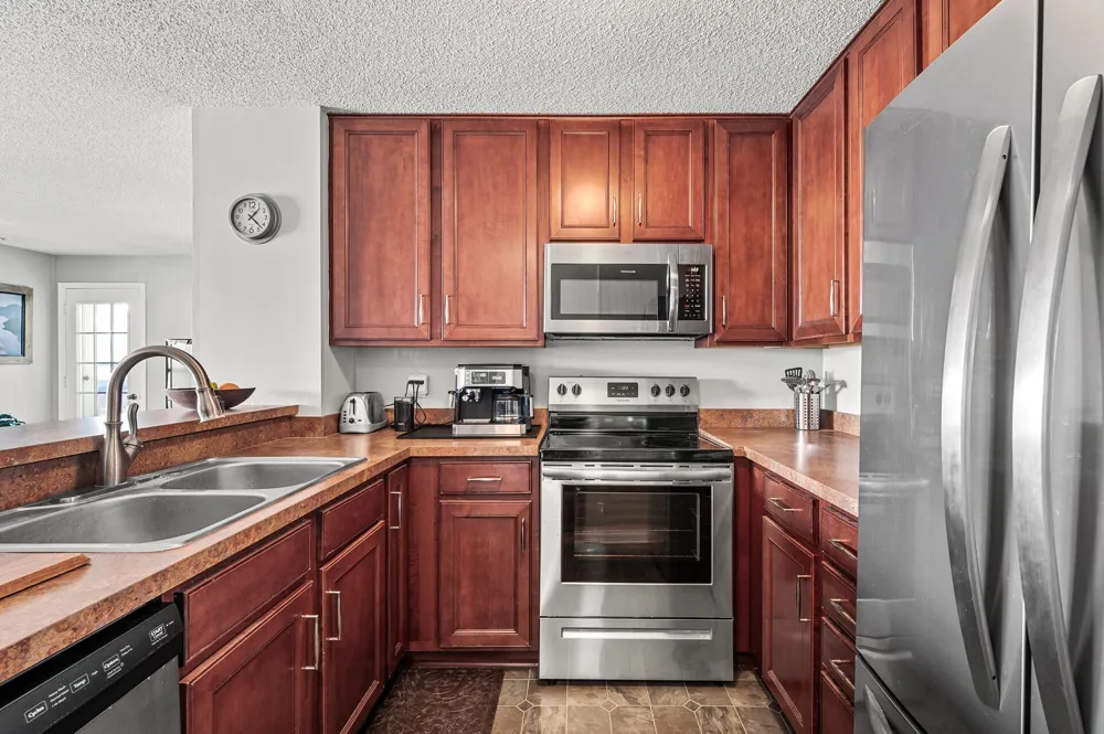 6020 Chasewood Parkway #203 Minnetonka, MN 55343