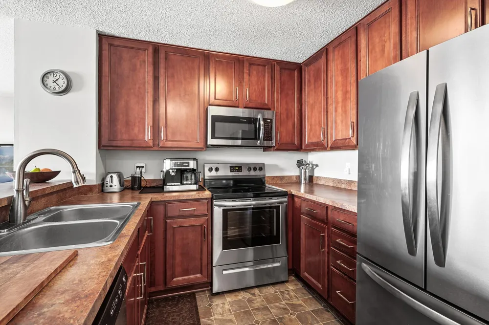 6020 Chasewood Parkway #203 Minnetonka, MN 55343