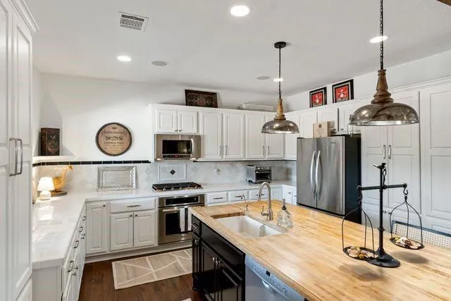 1112 Kendall Jackson Comfort, TX 78013