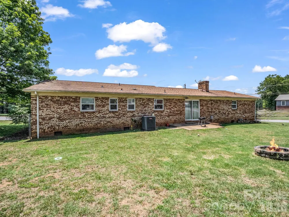 1206 Wyanoke Avenue Shelby, NC 28152