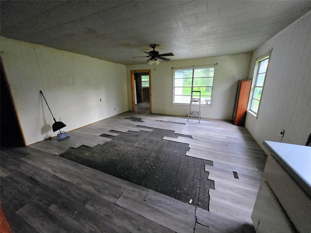 10984 Fm 1746 Woodville, TX 75979