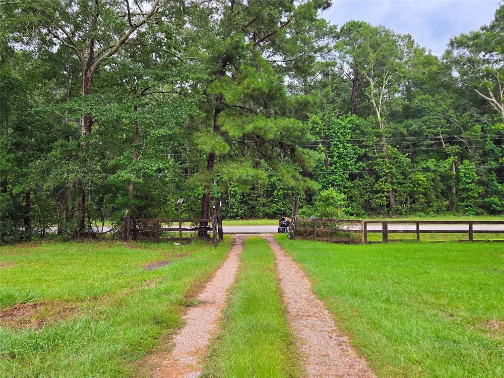 10984 Fm 1746 Woodville, TX 75979