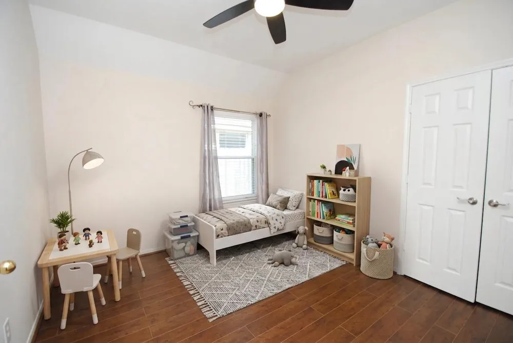 910 Allisa Street Stafford, TX 77477