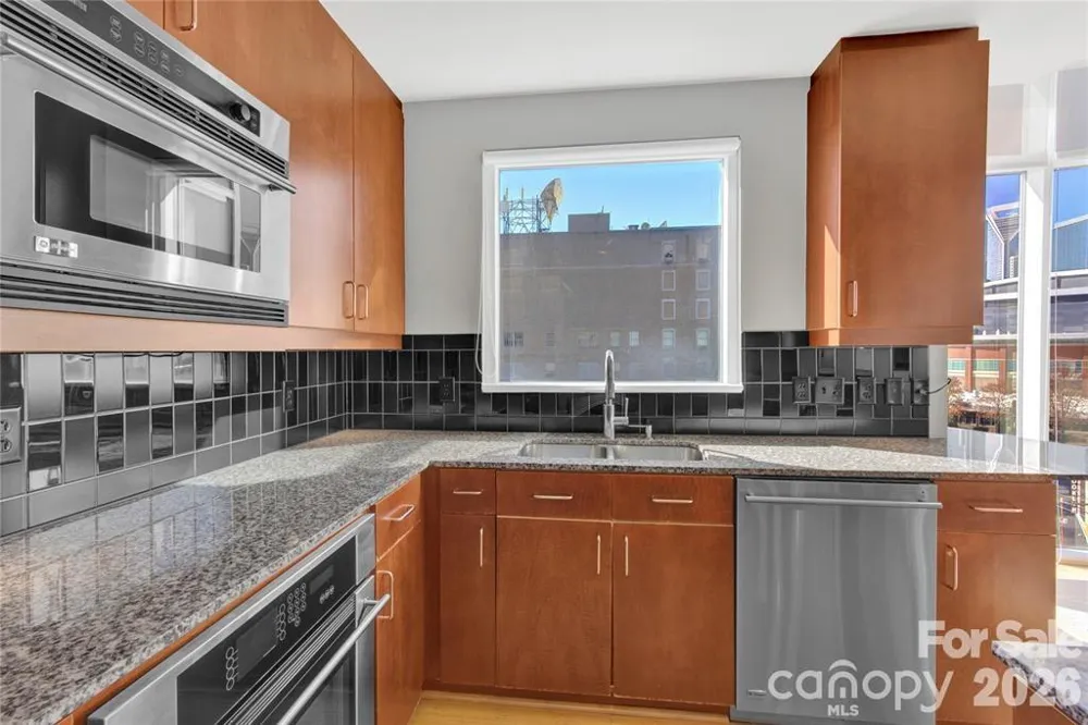 505 E 6th Street #701 Charlotte, NC 28202
