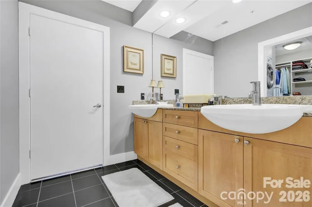 505 E 6th Street #701 Charlotte, NC 28202