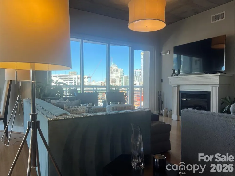 505 E 6th Street #701 Charlotte, NC 28202