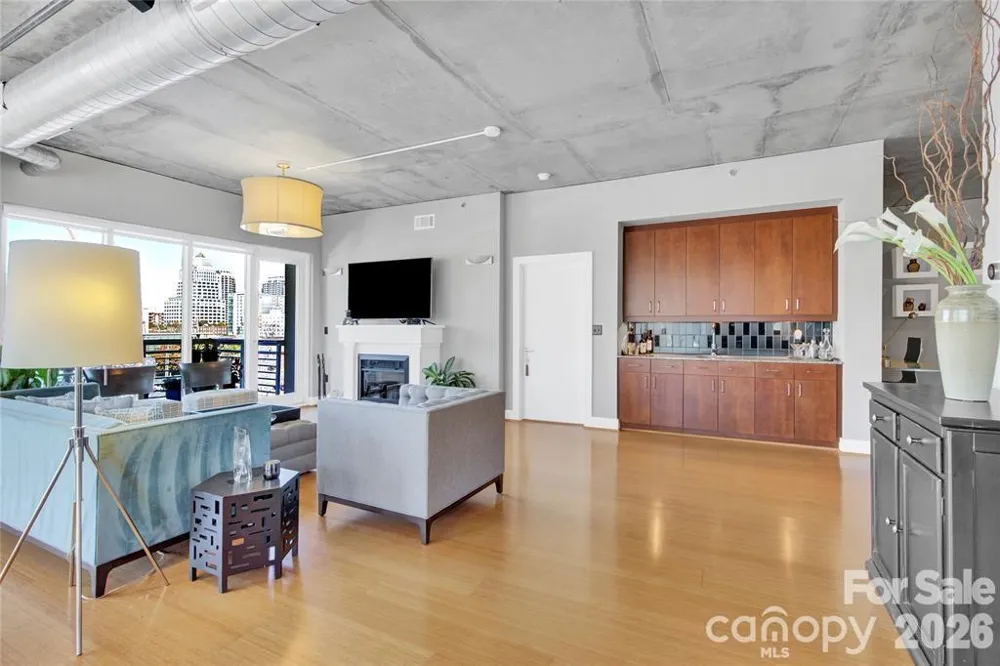 505 E 6th Street #701 Charlotte, NC 28202