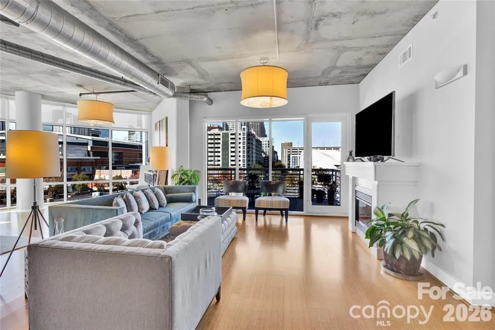 505 E 6th Street #701 Charlotte, NC 28202
