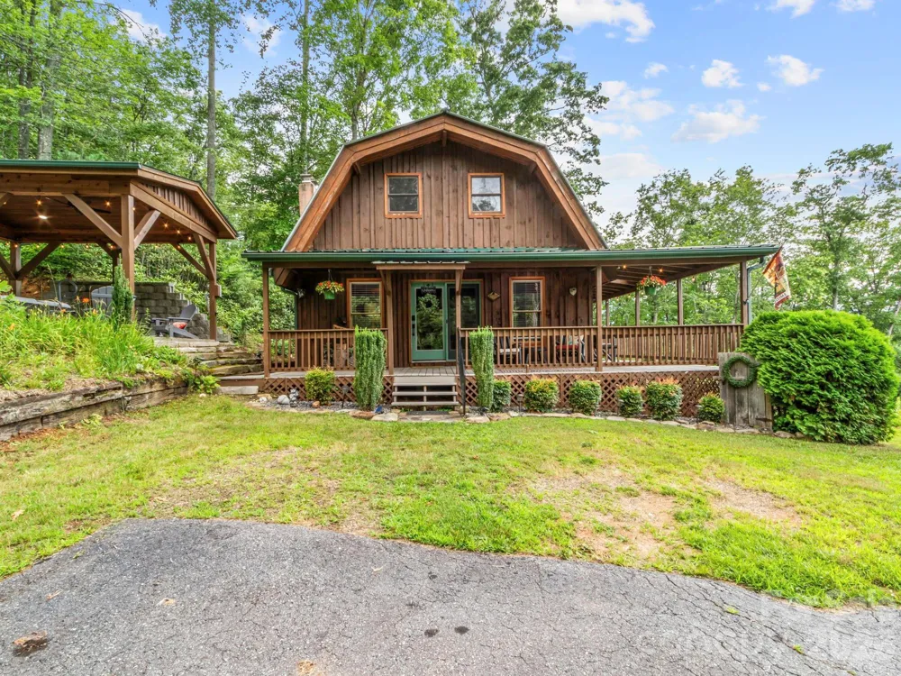 1901 Blue Rock Road Burnsville, NC 28714