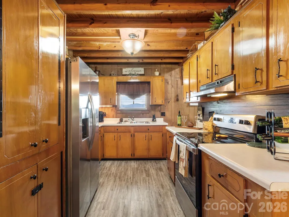 1901 Blue Rock Road Burnsville, NC 28714