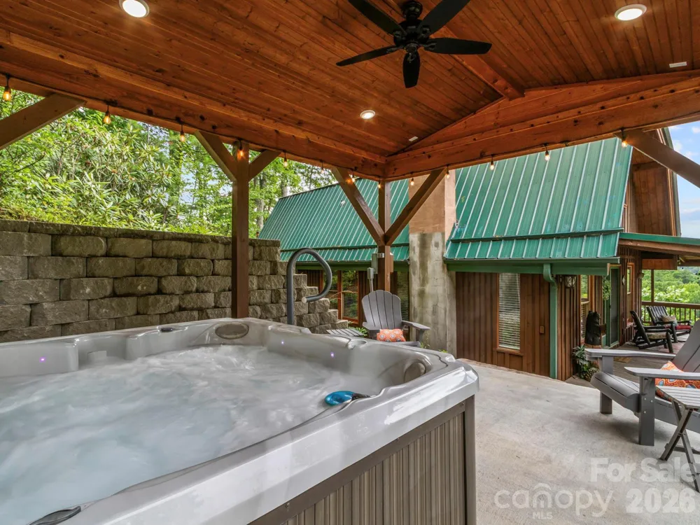 1901 Blue Rock Road Burnsville, NC 28714