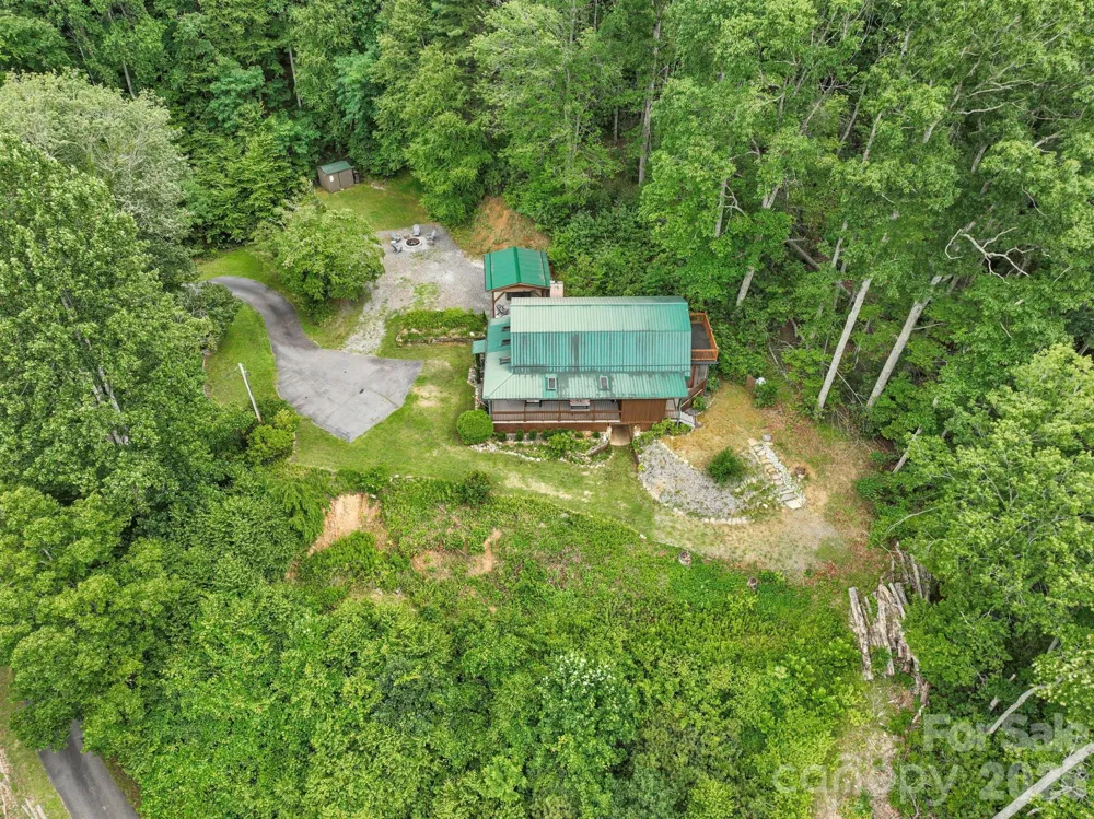1901 Blue Rock Road Burnsville, NC 28714