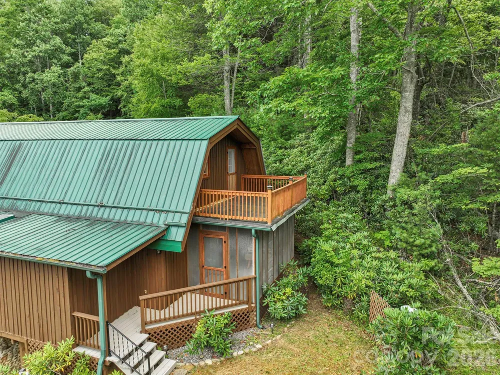 1901 Blue Rock Road Burnsville, NC 28714
