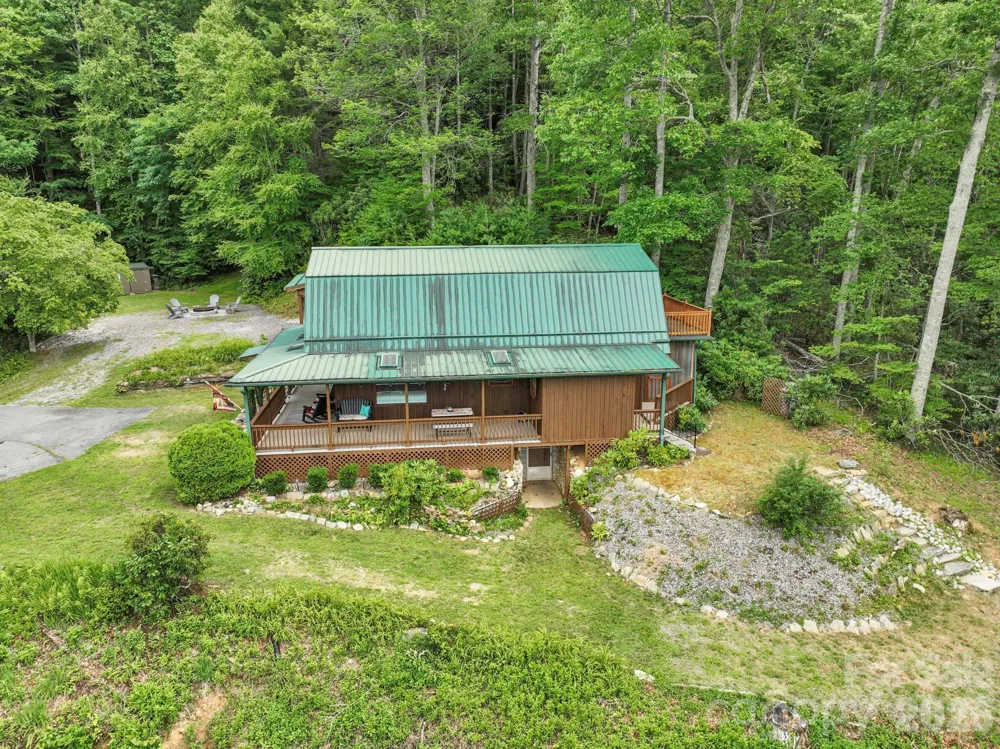 1901 Blue Rock Road Burnsville, NC 28714