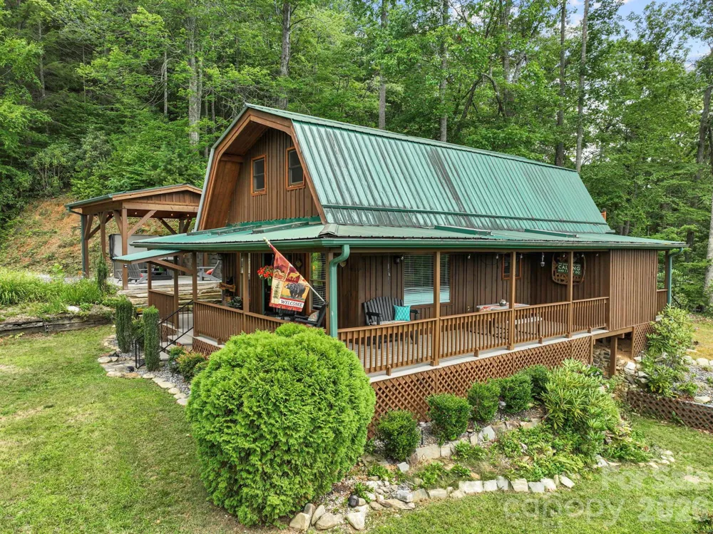 1901 Blue Rock Road Burnsville, NC 28714