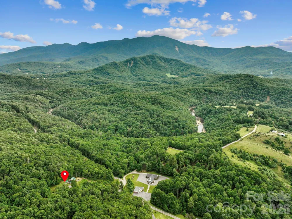 1901 Blue Rock Road Burnsville, NC 28714