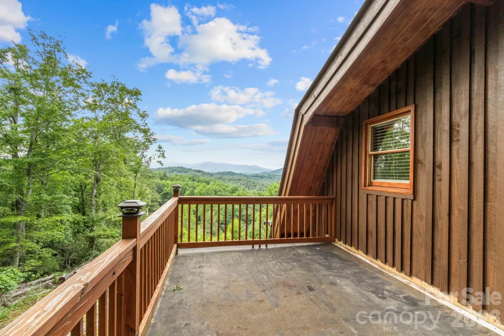 1901 Blue Rock Road Burnsville, NC 28714
