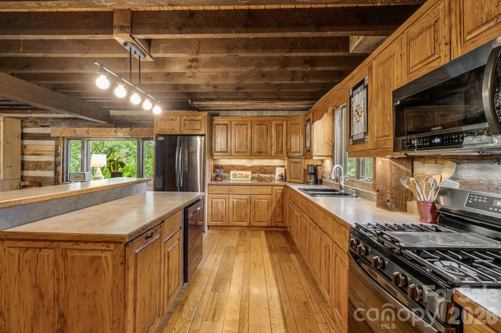 1390 Baltimore Branch Road Hot Springs, NC 28743
