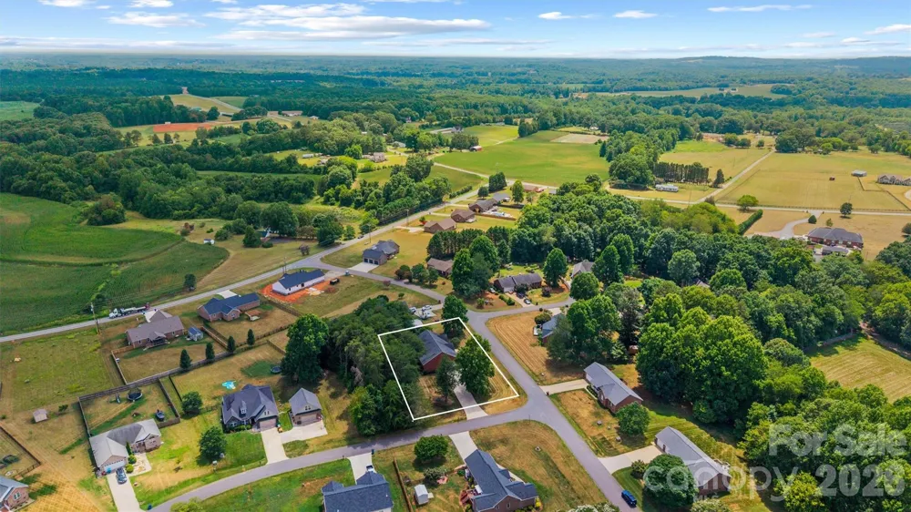 3656 Woodgreen Drive Lincolnton, NC 28092