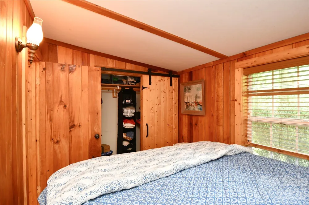 33 Tennis Court Road Burnsville, NC 28714