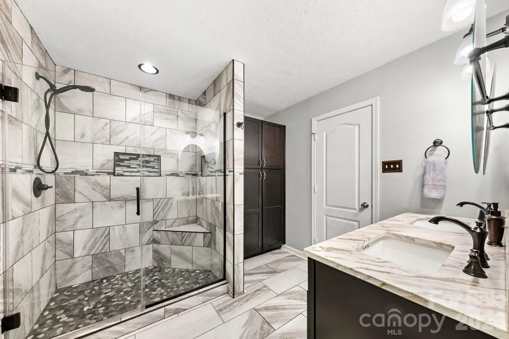191 Old Carriage Road Clover, SC 29710
