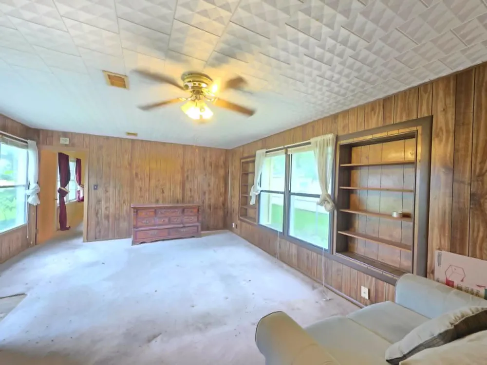 1420 Elm Avenue Bay City, TX 77414